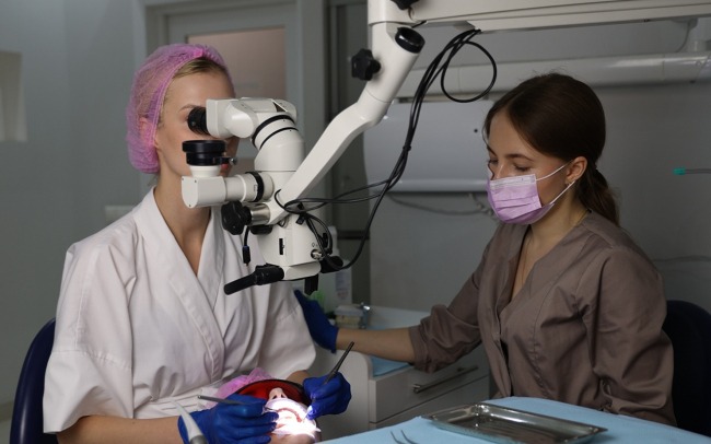 Стоматологічна клініка DENTISTMAN на вул. Волинська
