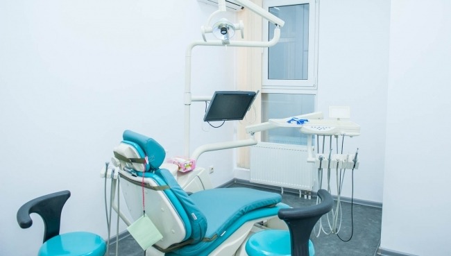 Стоматологічна клініка BurovClinic («БуровКлінік»)