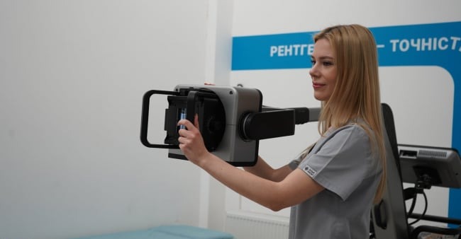 Лікарня ЕКСПЕРТ на Червоної Калини