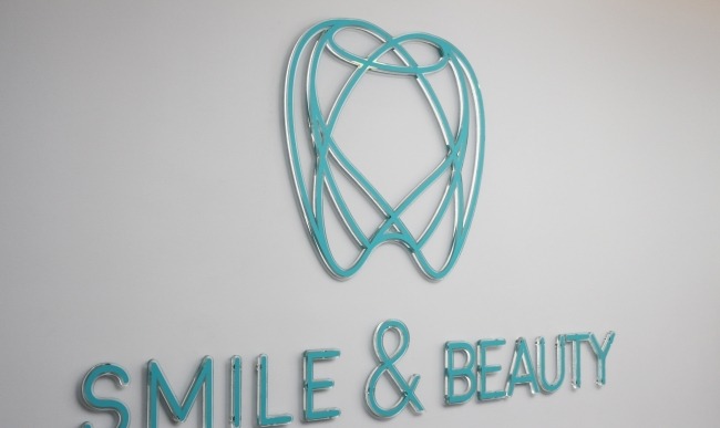 Центр стоматології та краси SMILE&BEAUTY